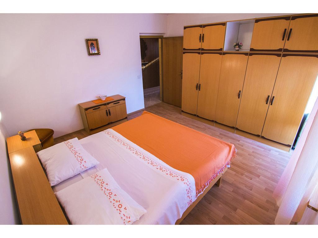Apartment Miranda Slatine Værelse billede
